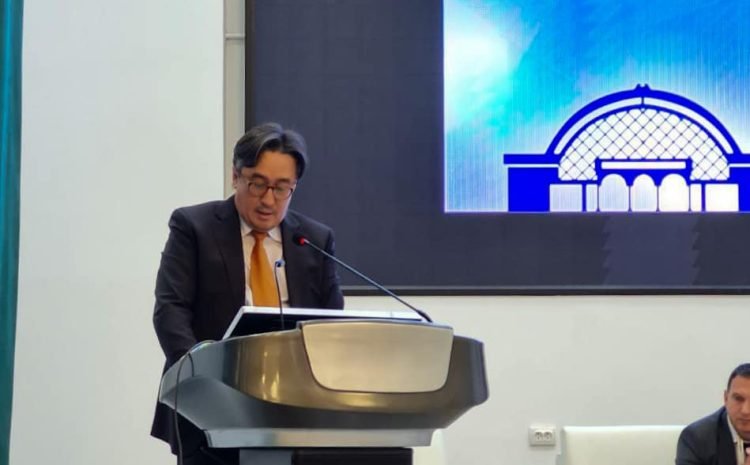 An insurance forum at the Tashkent State Economic University
